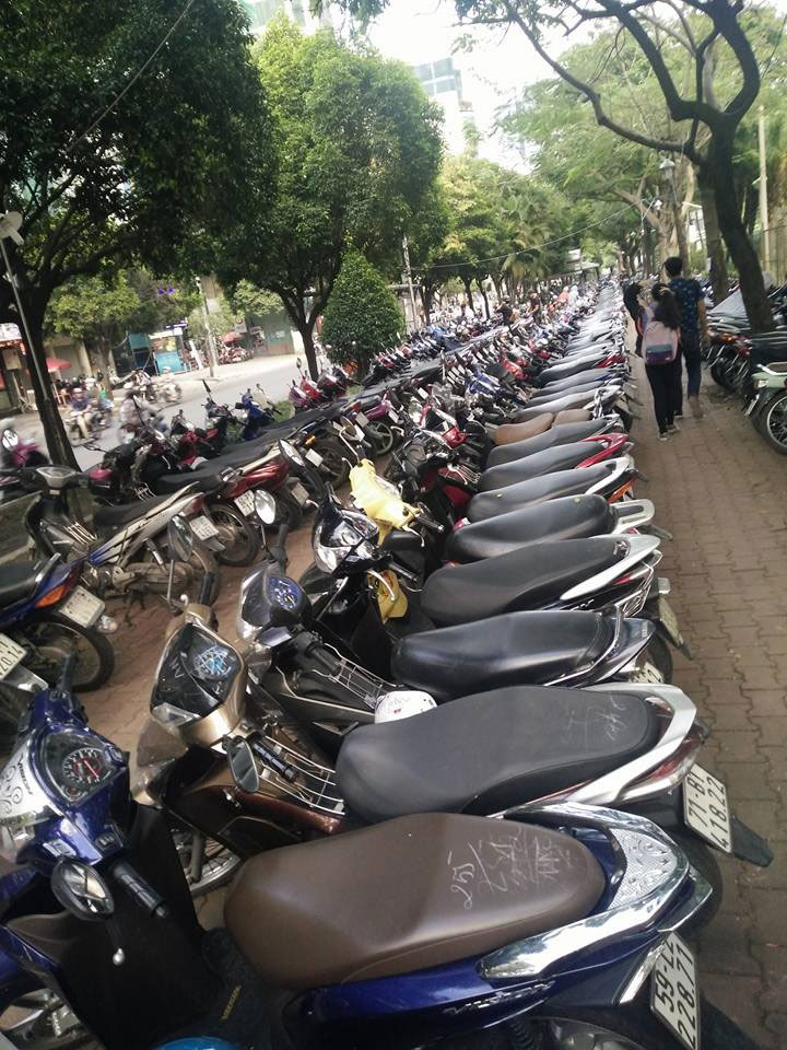 Les scooters de saigon par Alexandra de en route pour l'Asie
