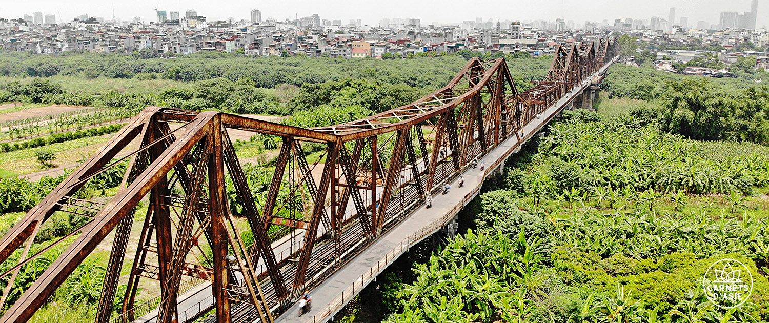 Vue sur Hanoi depuis le pont Paul Doumer alias pont Long Bien