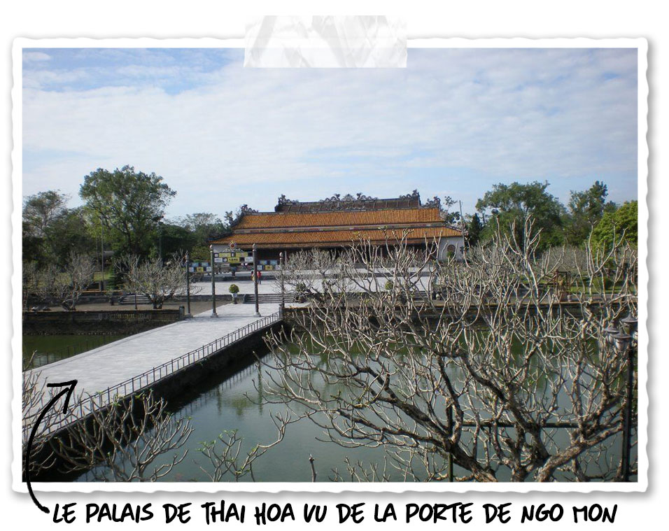 Le palais de Thai Hoa dans la cité impériale de Hué