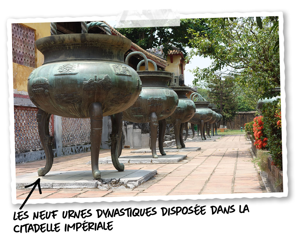 Les neuf urnes dynastiques dans la cité impériale de Hué