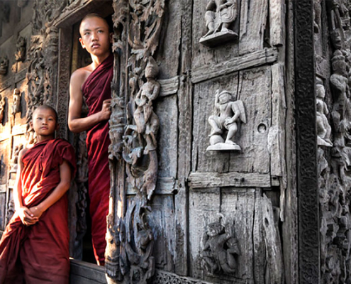 Monastère teck de Birmanie